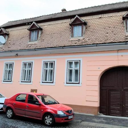 Twins Boutique Korsy Apartment Sibiu Bagian luar foto