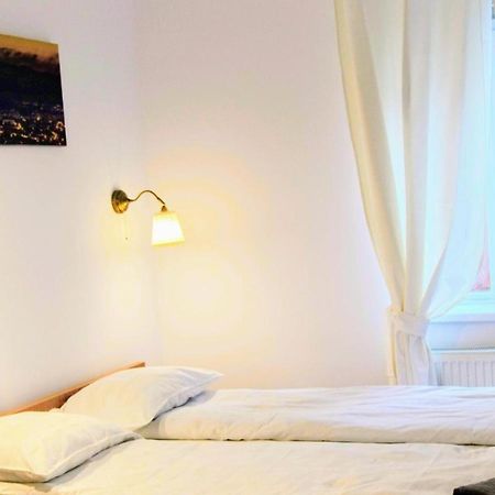 Twins Boutique Korsy Apartment Sibiu Bagian luar foto